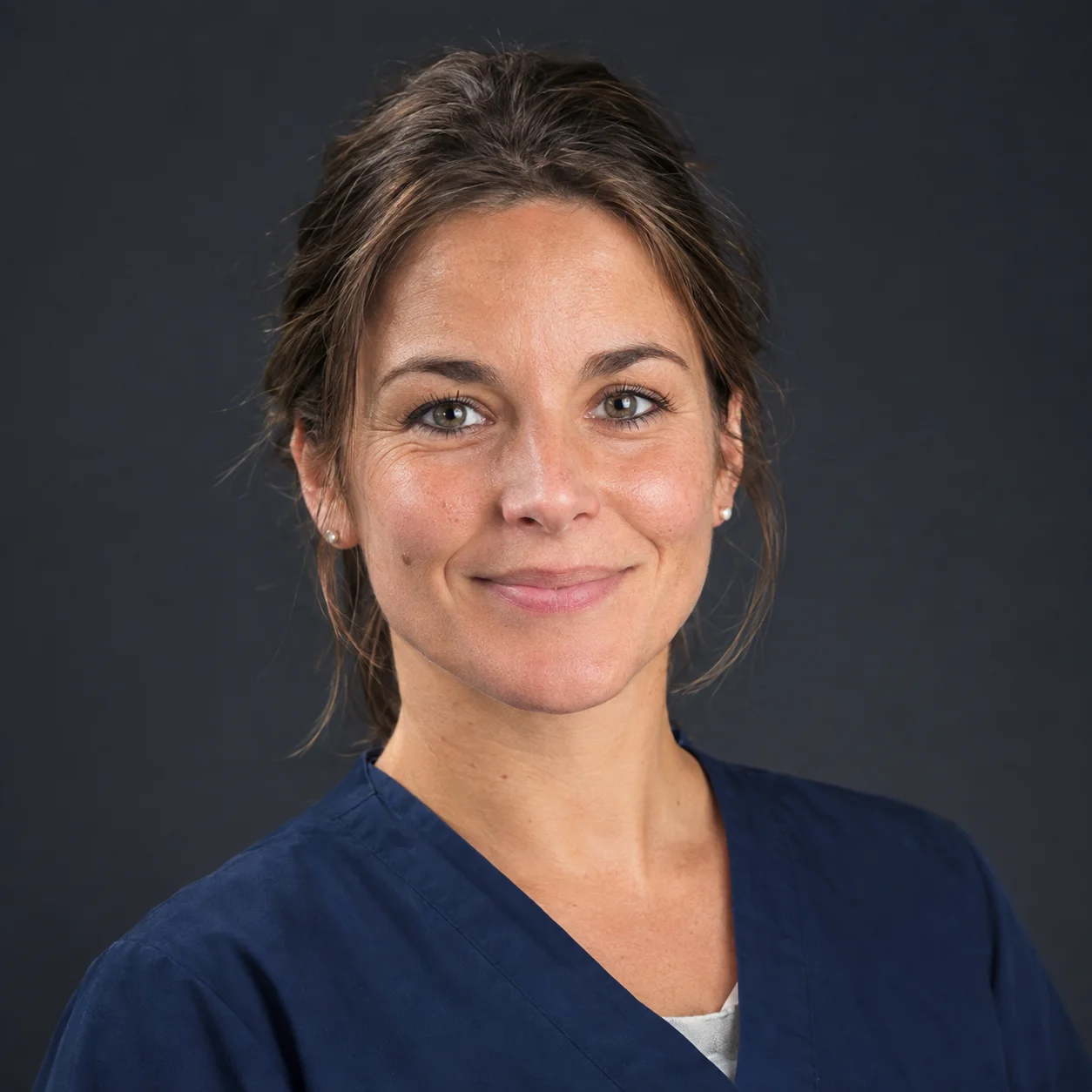 Claire, ostéopathe, portrait professionnel pour son témoignage client DJABOL